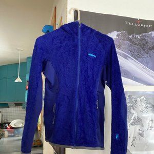 Patagonia zip up hooded fleece